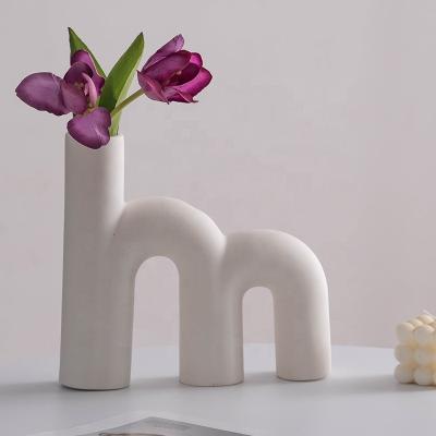 China Living room cabinet flower arrangement ornaments dry simple Nordic white ceramic TV simulation flower vase TV INS and modern for sale