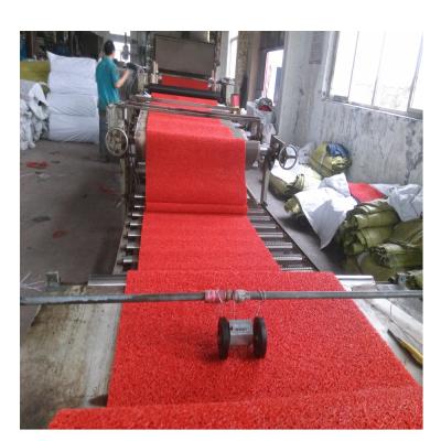 China Outdoor Non-Slip Plastic Carpet PVC Coil Mat Production Line /PVC Mat Making Machine for sale