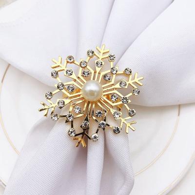 China Viable Top Selling Christmas Napkin Ring Snowflake Crystal Rhinestone Pearl Napkin Buckle Holders HWC130 for sale