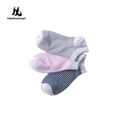 China Custom Sock Socks Horizontal Striped Mens Sweat-absorbent Socks for sale