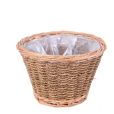 China Modern Degradable Wire Hanging Garden Wicker Basket With Liner for sale