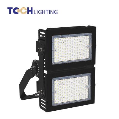 China Sports Stadiums LED Stadium Lights 600W Led Flood Lights Poles For Football Stadium 30m Low UGR 150LM/W 5 Years Warranty for sale