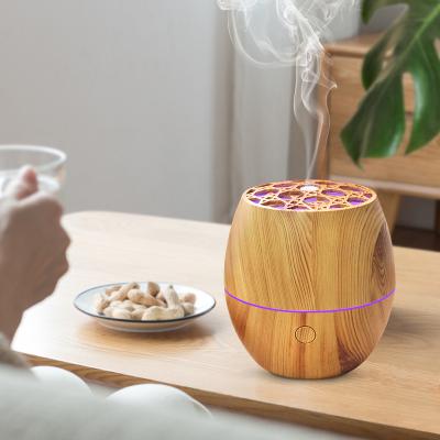 China Portable Wood 120ml USB Air Aromatherapy Aroma Diffuser Essential Oils Portable Wood Ultrasonic Humidifier for Home RV for sale