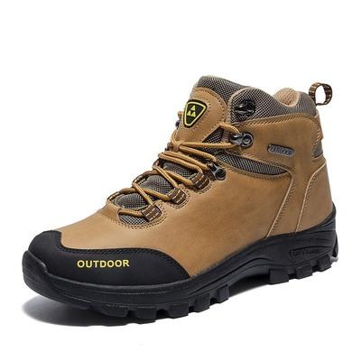 China Fashion trend autumn and winter outdoor large size warm travel increasing men's boots for sale