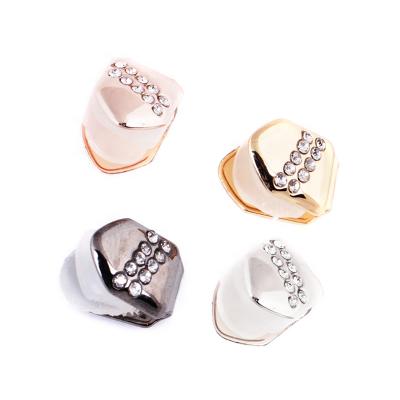 China 2020 new fashion trendy hip hop women body jewelry bling 18k gold plated teeth grillz dental grills for sale