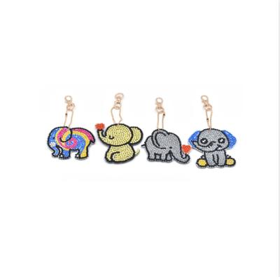 China XYL-XM0002 Modern 4 Pieces 5D Diy Diamond Painting Keychain 5d Diamond Paintings Pattern Elephant Keyring for sale