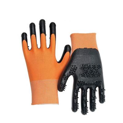 China Viable Latex Horse Pet Gloves Pet Grooming Glove Manufacturer for sale