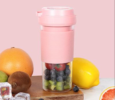 China Small Mini Fruit Squeezer Creative Multi-Functional Mini Fruit Squeezer Manual Portable Juicer With USB Charger Portable Blender for sale