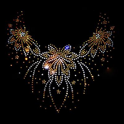 China Popular Flatback Crystal Neckline Beautiful Design Iron On Rhinestone Heat Transfer Gold For Lady Clothes for sale