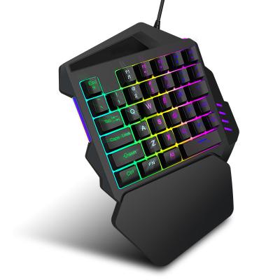 China Palm Sit 2021 Amazon Sales Gaming Keyboards Well One Handed Gaming Keyboard RGB Backlit 35 Keys Mini Gaming Keypad Portable Ergonomic for sale