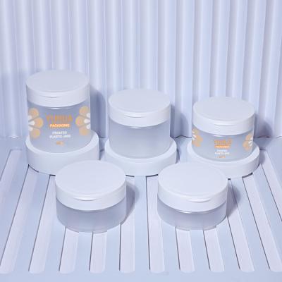 China Grote Grootte berijpte Plastic Kruikcontainer met Flip Cover Sample Available Wholesale-Prijs 180ml 240ml 300ml Te koop