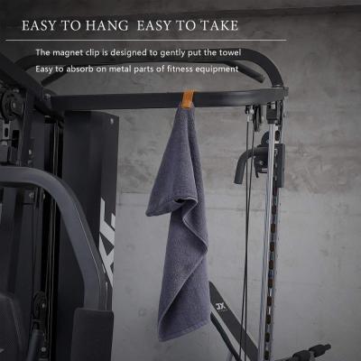 China Viable Custom Made Personalized Cotton Jacquard Sports Gym Towel With Zipper Pocket And Magnet Wholesale for sale