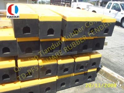 China Marine D Square Rubber Fender Rust Resistance For Protect Shipboard for sale