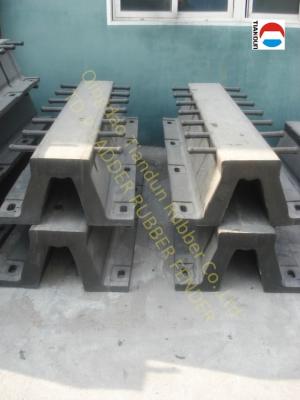 China Black Molded Marine Dock Fenders , Ladder Rubber Dock Fender for sale