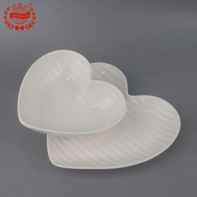 China Sustainable Wholesale White European Style Dianner Set Porcelain Dianer Tableware Heart Set Dish And Bowl for sale