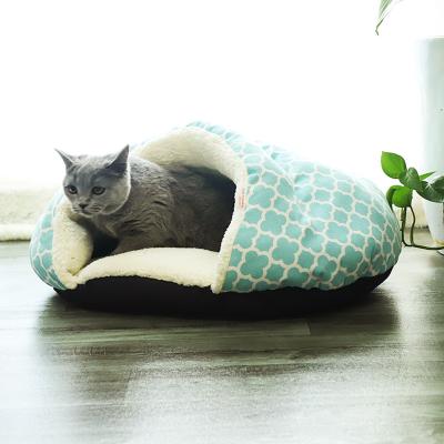 China Cat Bed Semi Enclosed Pet Bed Viable for sale