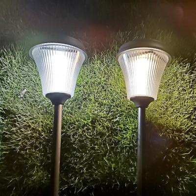 China 2021 Hot Selling Amazon LANDSCAPE Solar Garden Spike Light High Lumen Solar Spike Light For Pathway Landscape for sale