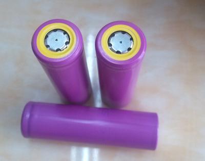 Cina Batterie cilindriche 3.6V 3000mAh 10A dello ione del litio di UR18650ZTA per potere mobile in vendita