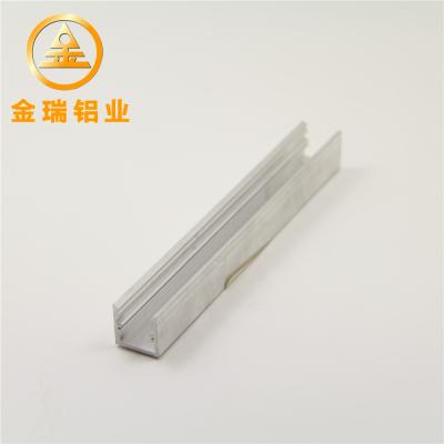 China El perfil de la esquina de aluminio industrial, la protuberancia de aluminio perfila uso fácil en venta