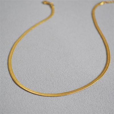 China Fashion PS Choker Brass Chain Necklace Simple 18k Solid Gold Snake Choker Necklace For Women for sale