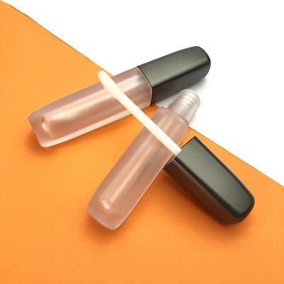 China Empty lip gloss tube gold lip gloss bottle PETG lip gloss tube square lip gloss tube cosmetic packaging material for sale