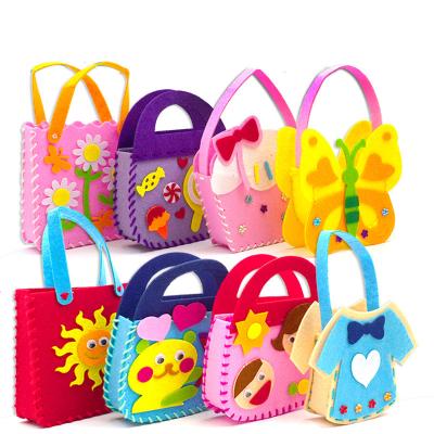 China Interesting non-woven handmade cartoon bag DIY handbag three-dimensional paste production of children's hand sewing bag for sale