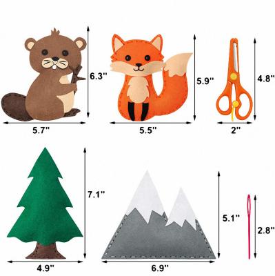 China DIY Toy Set Woodland Animals Art Educational Craft Kit Forest Creatures Felt Stuffed Animals for Kids Beginners Educational Sewing Set for sale