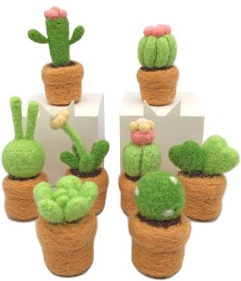 China Cute DIY Kids Education Easy Beginners Potted Cactus Succulents Toys Needle Felting Wool Handmade Kits For Arts And Crafts for sale