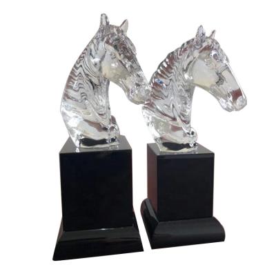 China Crystal Glass Processing Crystal Trophy Souvenir Gift Figurine Glass Animal Horse Head for sale