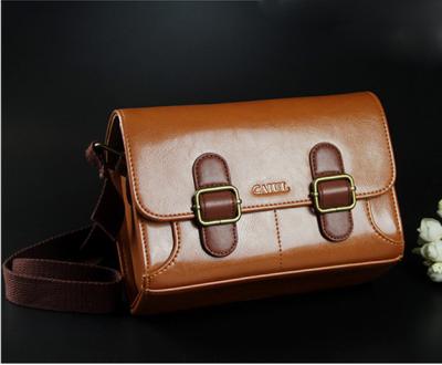 China Vintage Fujifilm Instax Mini25/50/7S/8/90 Camera Case Hard Vintage Leather Messenger Bag for sale