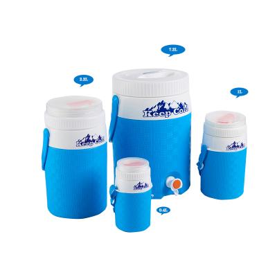 China Waterproof BPA Free Food Grade Insulated Cooler Portable 0.4L/1L/2.2L/7.2L Beer Ice Water Cooler Jug With Water Outlet for sale