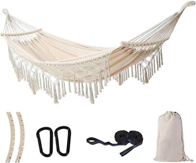 China Double + Elegant Cozy Outdoor Luxury White Bohemian Camping Fringed Macrame Hammock for sale