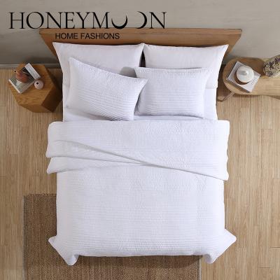 China New Fashion Nondisposable Bed Set 220gsm Cotton Filler Luxury Breathable Prewashed 100% Comforter Set for sale