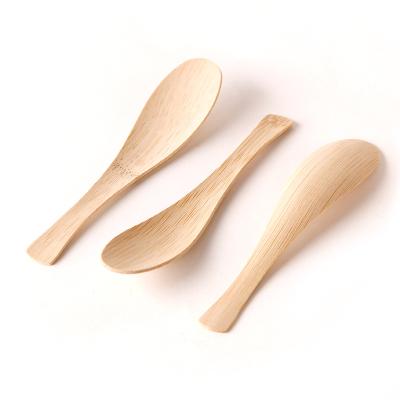 China Low Price Disposable Biodegradable Portable Natural Bamboo Smooth Wooden Spoon 136mm Travel Lunch Dinner Soup Scoop for sale