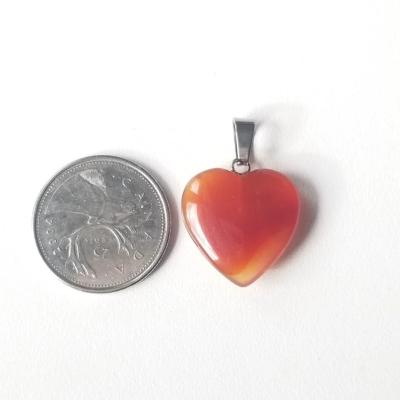 China 2021 Carnelian CLASSIC Heart Healing Necklace Sharp Stone Pendant Heart Necklace Hot Pure Carnelian for sale