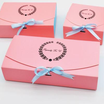 China Customized Recyclable Cake Box Pink Food Packaging Cake Gift Box Small With Ribbon Folding Packaging Box Paper Material for sale