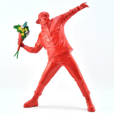 China Art Figure Resin Crafts Cartoon Toy Drop Shipping Banksy Flower thrower figurine graffiti street Banksy statue for home decor for sale