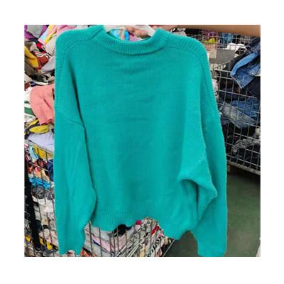 China Second Hand International Clothing Used Clothes Lady Light Sweater Factory Sweater High Quality Used for sale