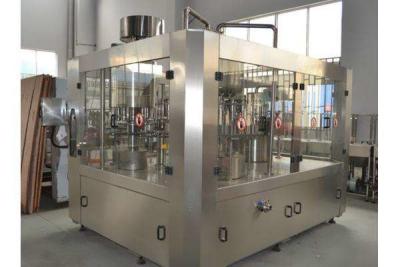 China Bruisende Bottelmachine 6000 van de Drankproductielijn bph-12000 BPH het Certificaat van Ce Te koop