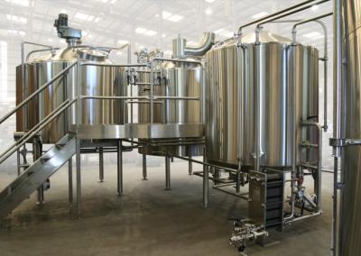 China Commercial Apple Juice Processing Line 3000-8000 BPH Stainless Steel Material for sale