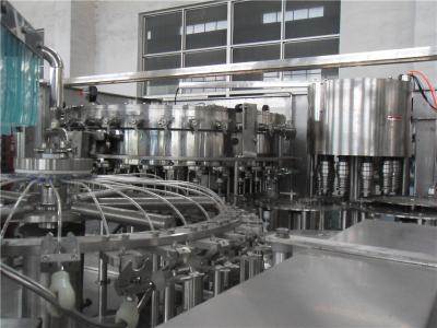 Chine ligne d'embouteillage de boisson non alcoolisée de capacité élevée de 25000BPH -3000BPH 3 dans 1 machine de capsulage remplissante de lavage pour la boisson à vendre