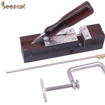 China Farms Beekeeping Equipment Beekeeping Tools Eyelets Beehive Frame Hole Puncher for sale