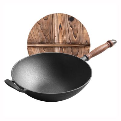 China Cheap direct viable high quality wooden handle black steel 32 34cm factory price iron wok set for sale