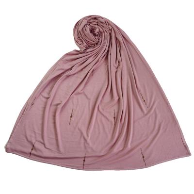 China Custom Moq Logo Muslim Women Fancy Cotton Hijab Scarf Hot Sale Low Rise Faux Stone Hijab Scarf for sale