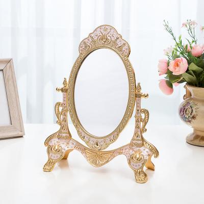 China Newcomer Sight Style Zinc Alloy Nordic Luxury Metal Desktop Decorative Mirror Makeup Mirror For Lady for sale