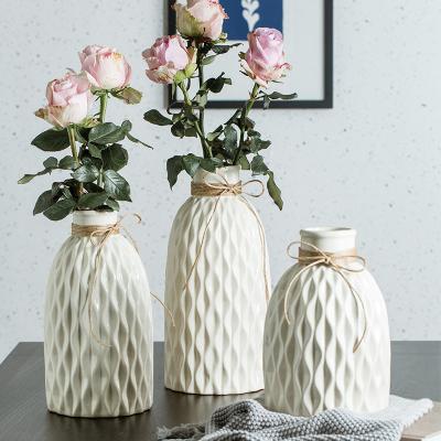 China Modern simple white ceramic flower vase wedding simply decoration gift china wholesale 2019 for sale