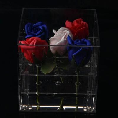 China Decoration Luxury Acrylic Rose Flower Box Indoor / Outdoor Clear Acrylic Flower Box for sale