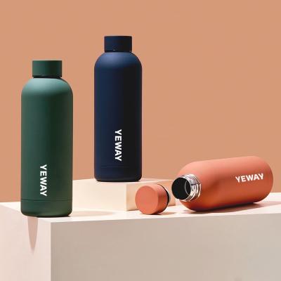 China YEWAY viable spray stainless steel sports yoga bottle botellas de agua rubber painted water bottles for sale