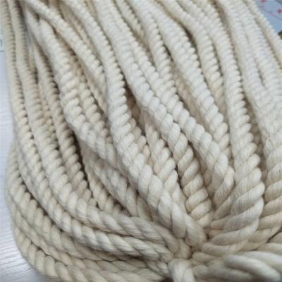 China 8mm Sustainable Wholesale Wall Cotton Rope Macrame Decorative Natural Twisted Rope for sale