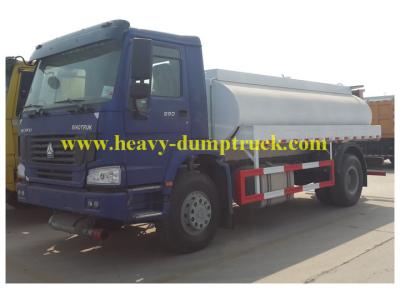 China SINOTRUK HOWO Chassis Oil Tank Truck With 16000L 25m3 Tank Volume Capacity for sale